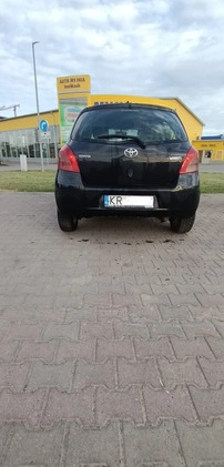 Toyota Yaris cena 14500 przebieg: 117500, rok produkcji 2006 z Kraków małe 79